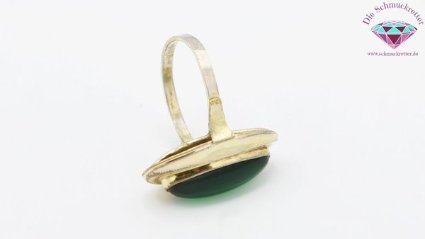 Vergoldeter Ring mit grünem Achat, Gr. 59