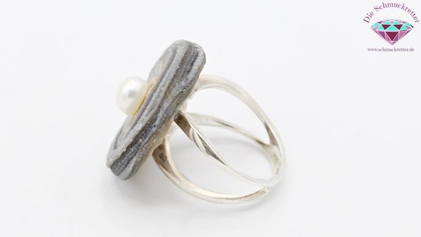 925 Silber Ring mit einer Chalzedon Rosette und Süßwasserperle, Gr. 60
