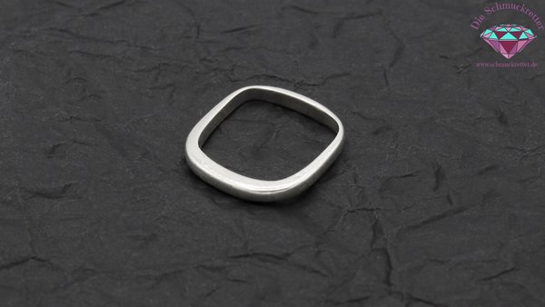 Eckiger 835 Silber Ring, Größe 49