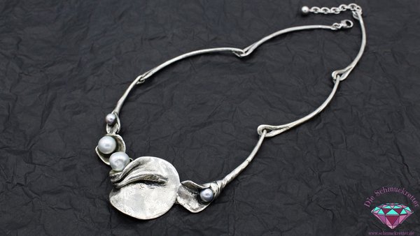 835 Silber Collier mit grauen Süßwasserperlen von PERLI, Modernist Design