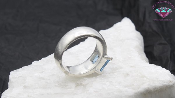Massiver 925 Silber Ring mit blauem Spinell von Thomas Sabo, Gr. 56