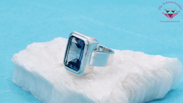 Massiver 925 Silber Ring mit blauem Schmuckstein, Gr. 55