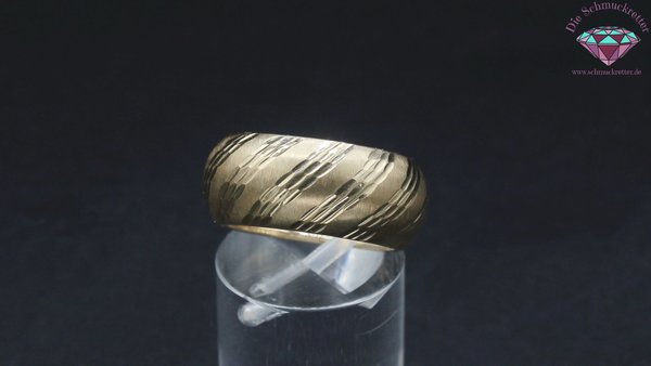 Breiter, diamantierter 375 Gold Ring, Gr. 55